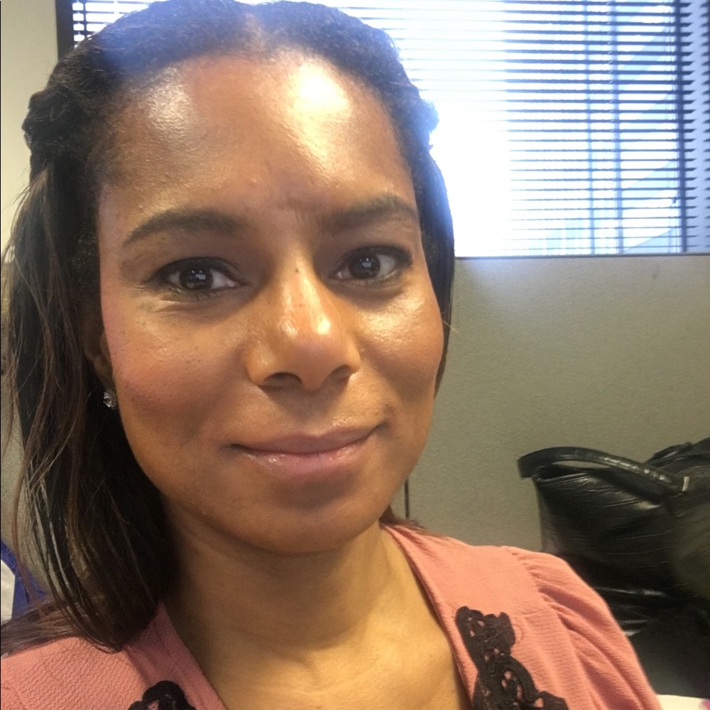 Meet your Posher, Alise